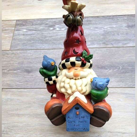 Center Street Design Santa Luminaire "ALL HEARTS COME HOME FOR CHRISTMAS". - Picture 1 of 10